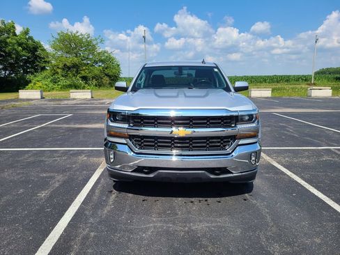 Used 2018 Chevrolet Silverado 1500 LT w/ All Star Edition AWD/4WD image 2