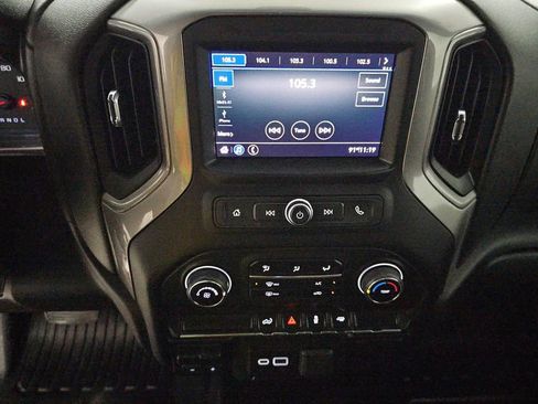 Used 2023 Chevrolet Silverado 2500 W/T w/ Gooseneck/5TH Wheel Package RWD image 8