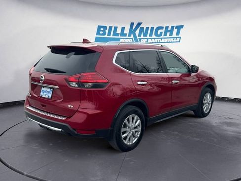Used 2017 Nissan Rogue SV image 5