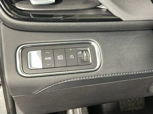 New 2026 Buick Enclave Sport Touring w/ Power Package FWD image 19