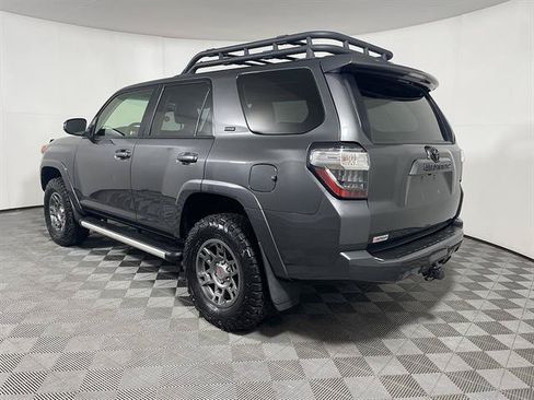 Used 2016 Toyota 4Runner SR5 Premium AWD/4WD image 5