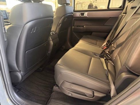 Used 2026 Hyundai Santa Fe SEL FWD image 11