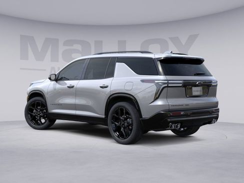 New 2026 Chevrolet Traverse RS w/ LPO, Floor Liner Package image 3