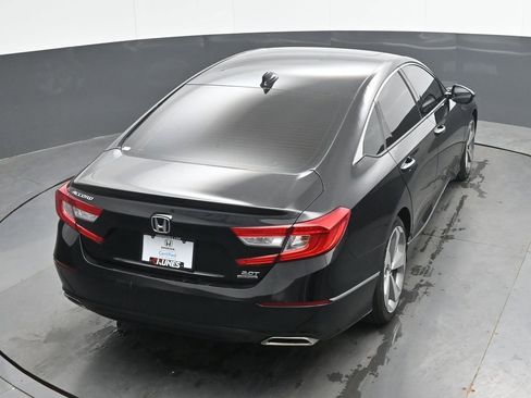 Used 2018 Honda Accord Touring image 24