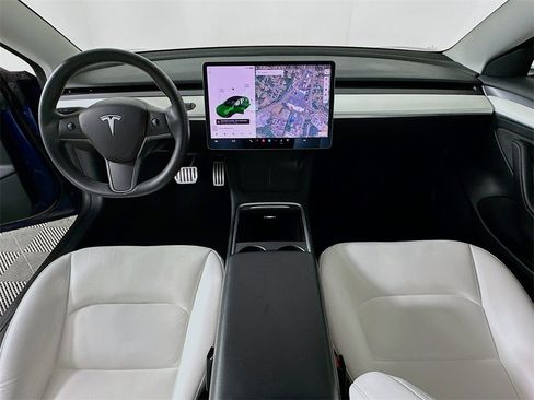 Used 2021 Tesla Model 3 Performance image 3