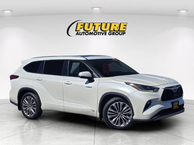 Used 2021 Toyota Highlander Platinum AWD/4WD image 1