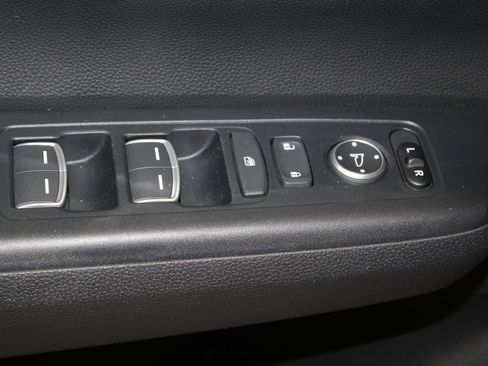 Used 2024 Honda CR-V EX-L image 9