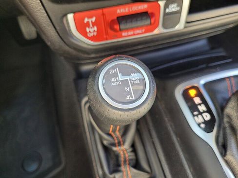 Used 2021 Jeep Gladiator Mojave image 30