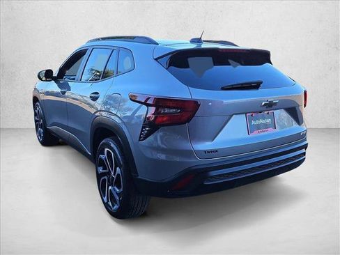 Used 2024 Chevrolet Trax RS w/ Sunroof Package image 8