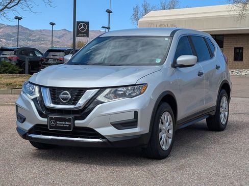 Used 2018 Nissan Rogue S AWD/4WD image 30