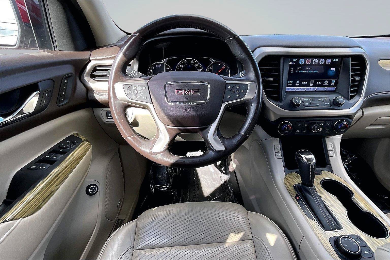 Used 2019 GMC Acadia Denali w/ Technology Package AWD/4WD image 6