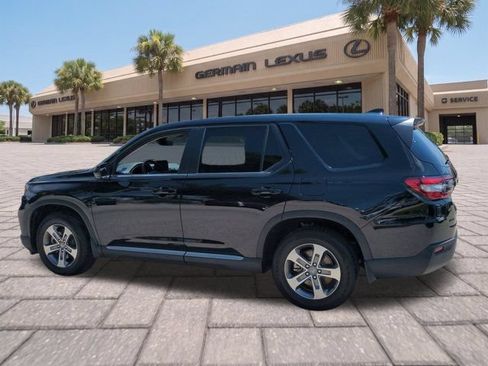 Used 2025 Honda Pilot EX-L image 6