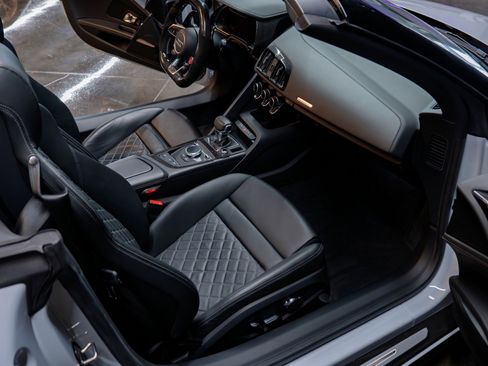 Used 2021 Audi R8 V10 performance image 10