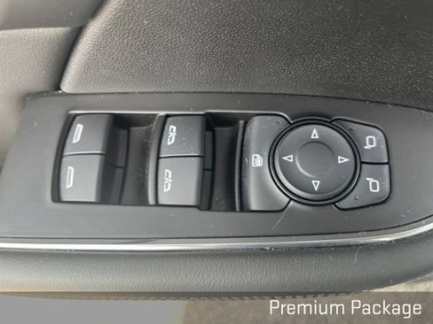 Used 2023 Buick Envision Avenir AWD/4WD image 20