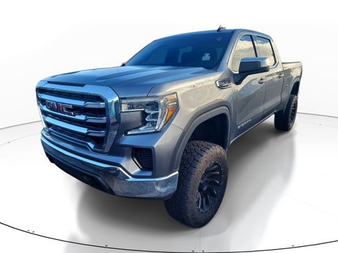 Used 2019 GMC Sierra 1500 SLE w/ X31 Off-Road Package AWD/4WD image 2
