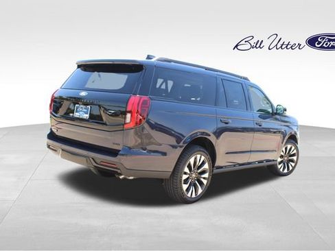 New 2027 Ford Expedition Max Platinum RWD image 3
