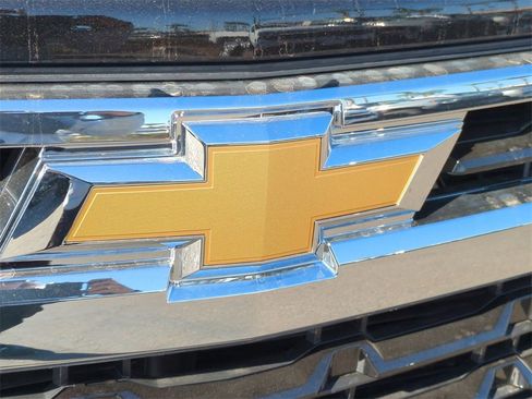 Certified 2025 Chevrolet Silverado 1500 LT image 30