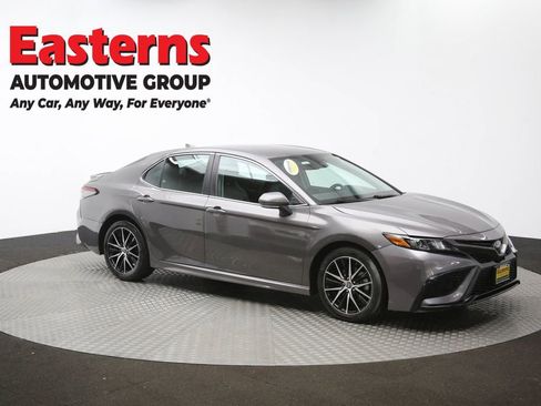 Used 2024 Toyota Camry SE image 47