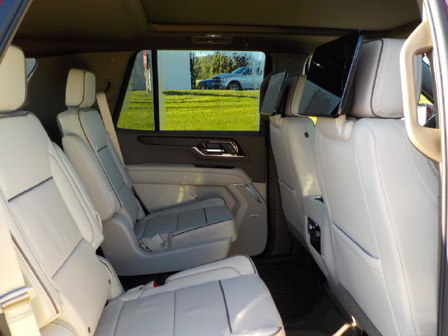 New 2026 GMC Yukon Denali w/ Denali Reserve Package AWD/4WD image 27