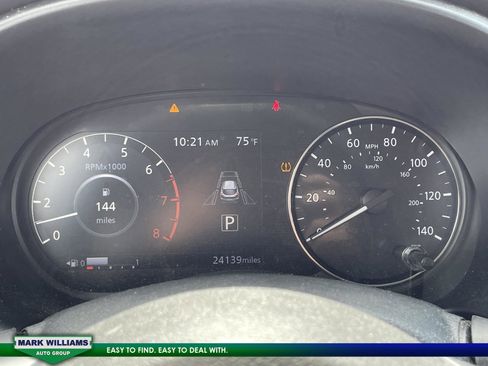 Used 2023 Nissan Kicks SV image 15