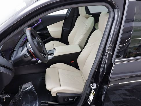 Used 2025 BMW X3 M50 image 13