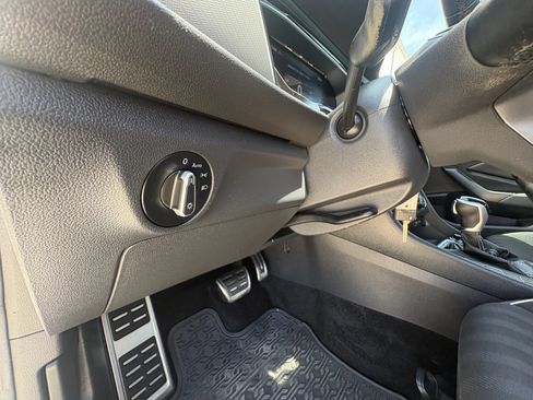 Used 2024 Volkswagen Jetta Sport FWD image 27