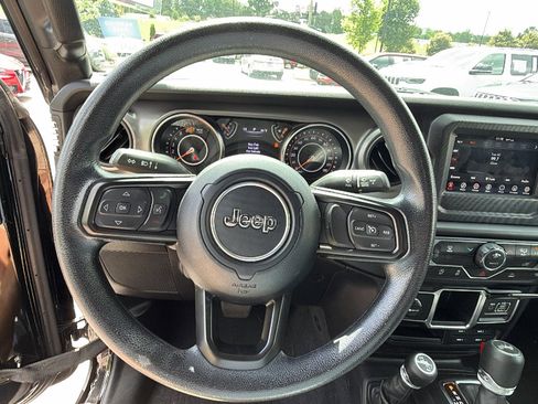 Used 2023 Jeep Wrangler Unlimited Sport AWD/4WD image 22