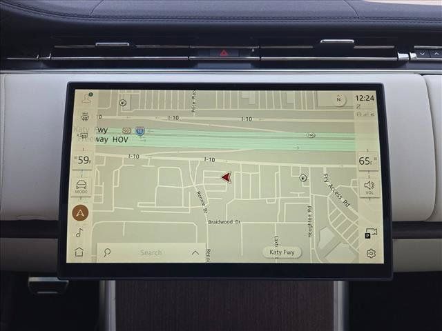 Used 2025 Land Rover Range Rover SE AWD/4WD image 22
