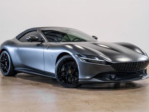 Used 2025 Ferrari Roma Spider image 10