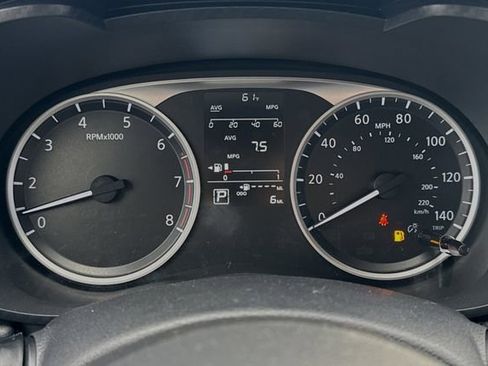 New 2025 Nissan Versa S w/ Trunk Package FWD image 18