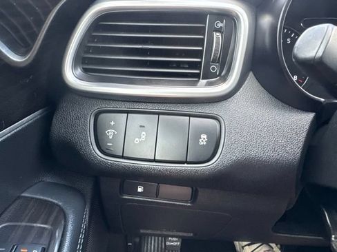 Used 2020 Kia Sorento LX w/ LX I4 Convenience Package AWD/4WD image 24