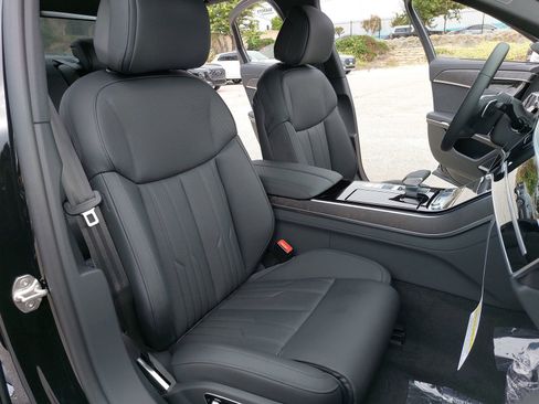 New 2026 Audi A8 L 3.0T AWD/4WD image 10