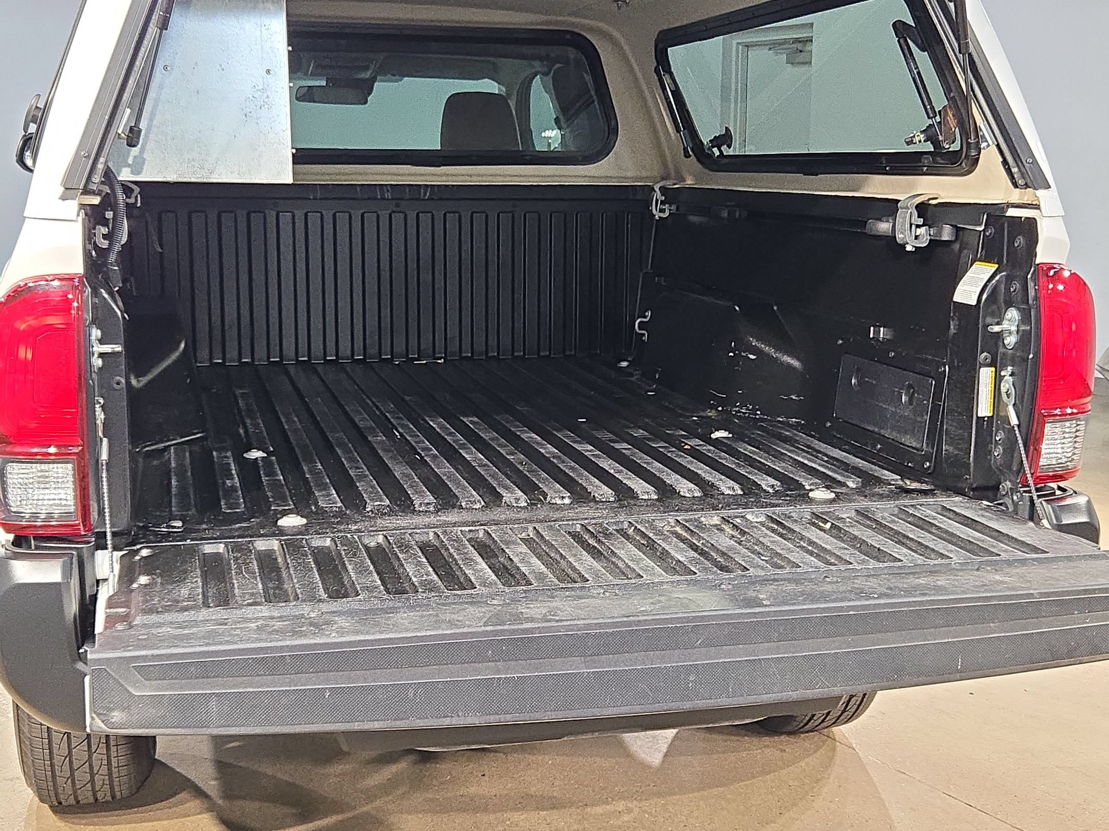 Used 2023 Toyota Tacoma SR RWD image 18