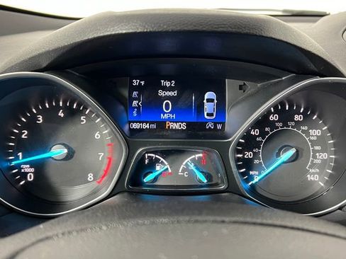 Used 2017 Ford Escape SE w/ Equipment Group 201A image 11