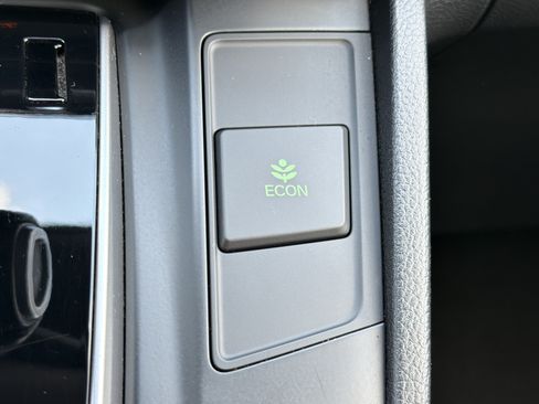 Used 2018 Honda CR-V EX-L image 8