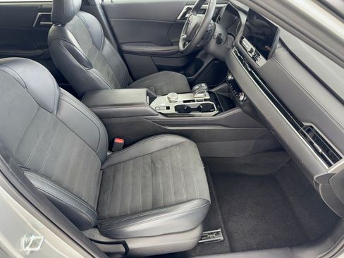 Used 2025 Mitsubishi Outlander SE FWD image 30