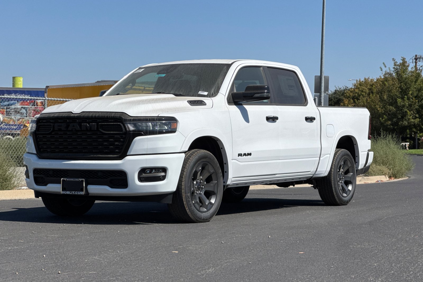 New 2027 RAM 1500 4x4 Crew Cab image 7