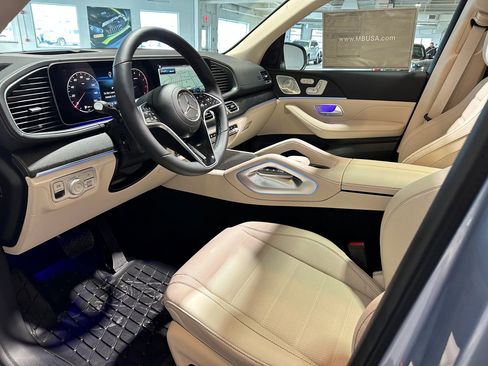 New 2026 Mercedes-Benz GLE 450 Exclusive 4MATIC AMG Line image 7