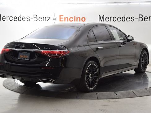 Certified 2023 Mercedes-Benz S 580 4MATIC Sedan image 6