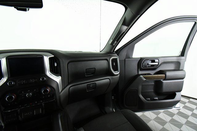 Used 2021 Chevrolet Silverado 1500 RST w/ Z71 Off-Road Package AWD/4WD image 21