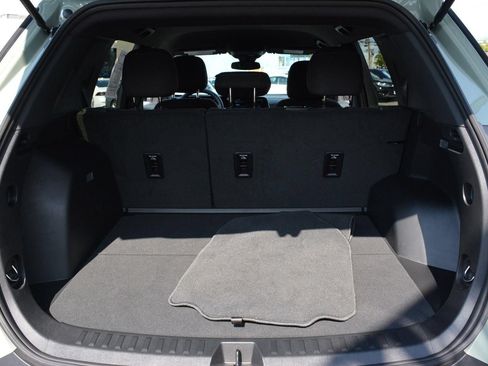 Used 2026 Chevrolet Equinox LT AWD/4WD image 15