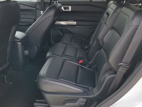 Certified 2024 Ford Explorer XLT w/ Equipment Group 202A image 8