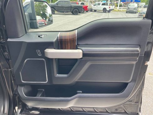 Used 2015 Ford F150 Lariat AWD/4WD image 36