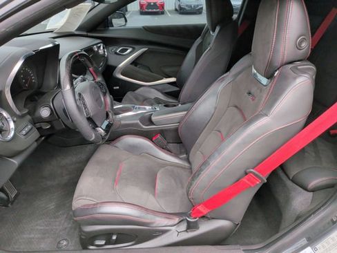 Used 2018 Chevrolet Camaro ZL1 RWD image 14