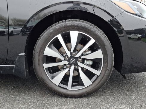 Certified 2024 Nissan Sentra SV w/ SV Premium Package image 10