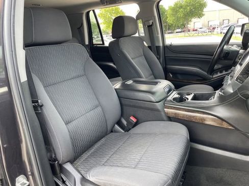 Used 2018 Chevrolet Tahoe LS w/ All-Season Package image 25