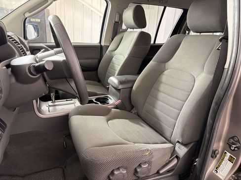 Used 2006 Nissan Pathfinder S AWD/4WD image 5