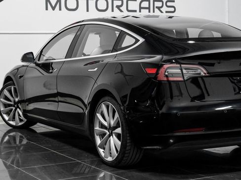 Used 2018 Tesla Model 3 Performance image 15