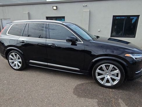 Used 2019 Volvo XC90 T8 Inscription w/ Luxury Package image 9