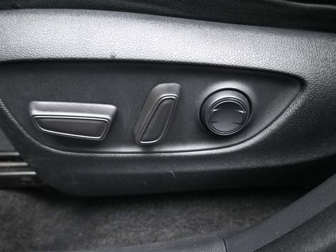 Used 2024 Toyota RAV4 XLE FWD image 29